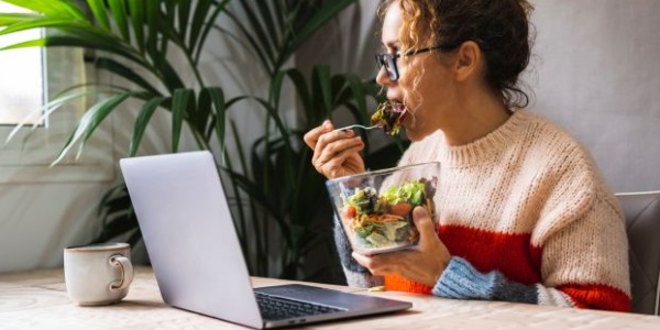 Digestione: alimenti e integratori per una pancia felice