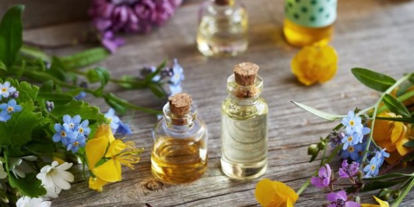 Oli essenziali per alleviare lo stress: scopri le fragranze che favoriscono il relax!
