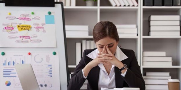 Gestire lo stress da lavoro: consigli e prodotti per il benessere emotivo